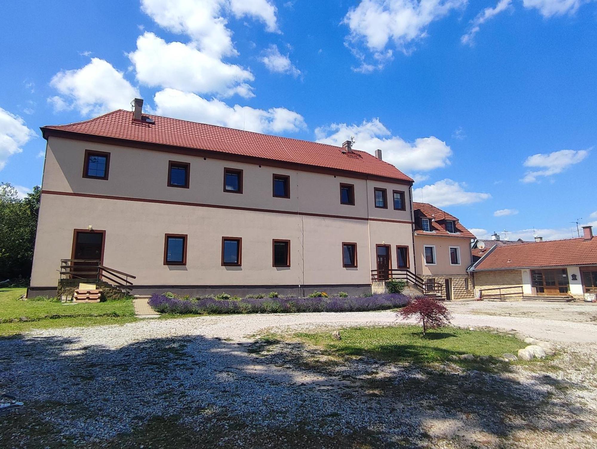 Zamecek Cerov Apartment Jičín Exterior foto